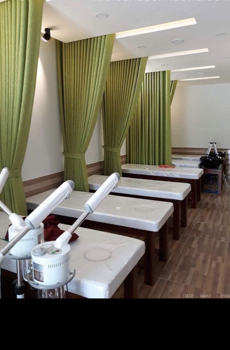 Trang trí rèm cửa Spa